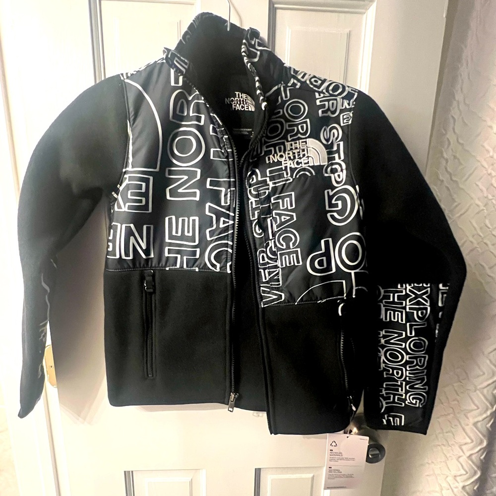 NWT boys North Face Denali size 8 medium